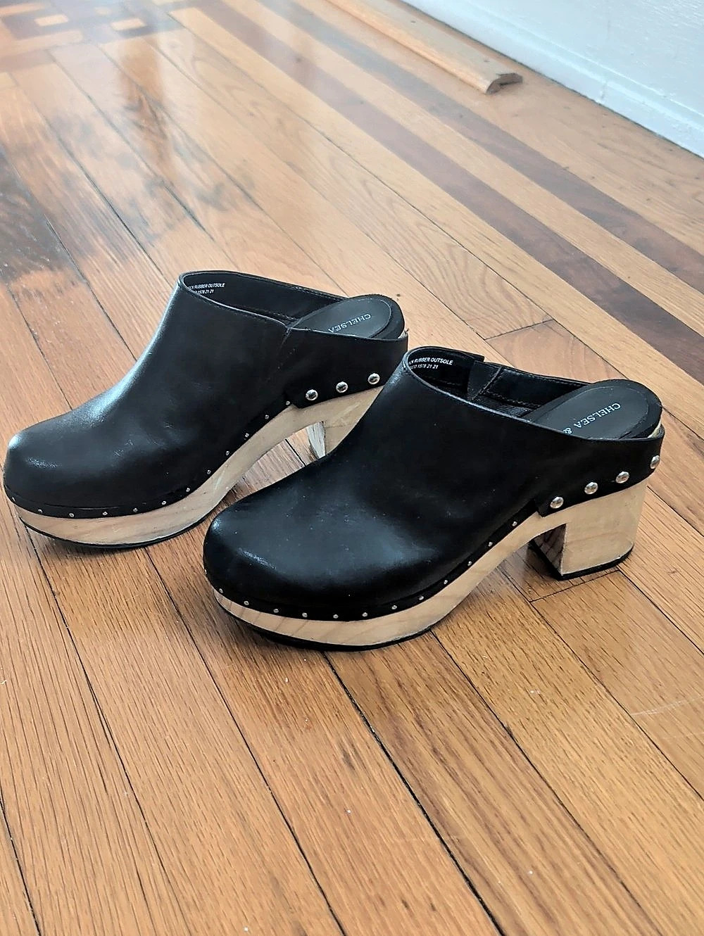 Leather Platform Clogs Black US 8
